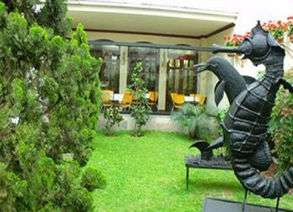 Garden Hotel 4*